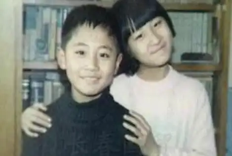 演员刘烨:和谢娜同居6年,为何转身娶了外国人安娜?