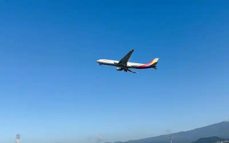 济州机场,飞机起飞