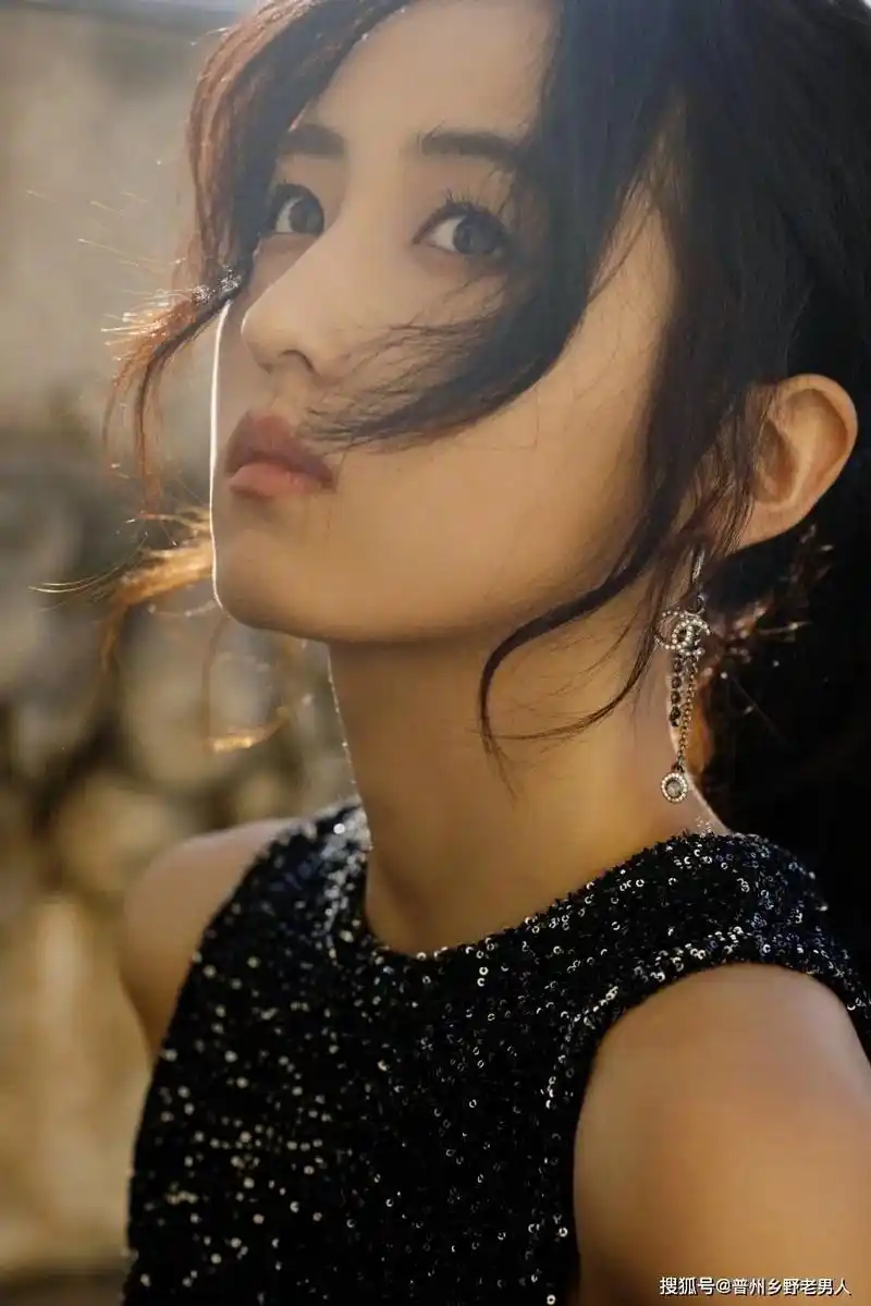 张子枫正式成为法国百年顶级奢侈品牌香奈儿