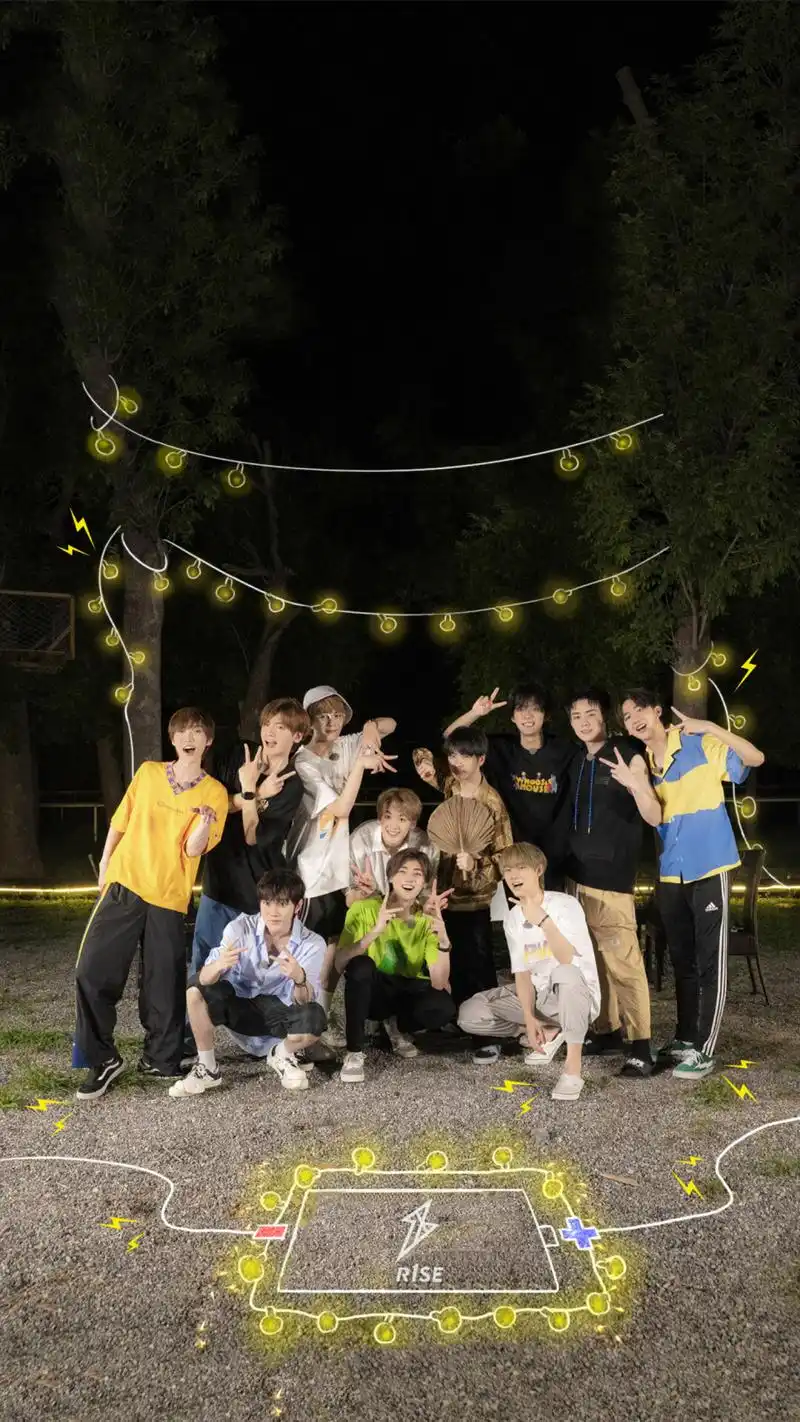 r1se集体为粉丝庆生,小十二破防了吗?11少年评论区团建好热闹