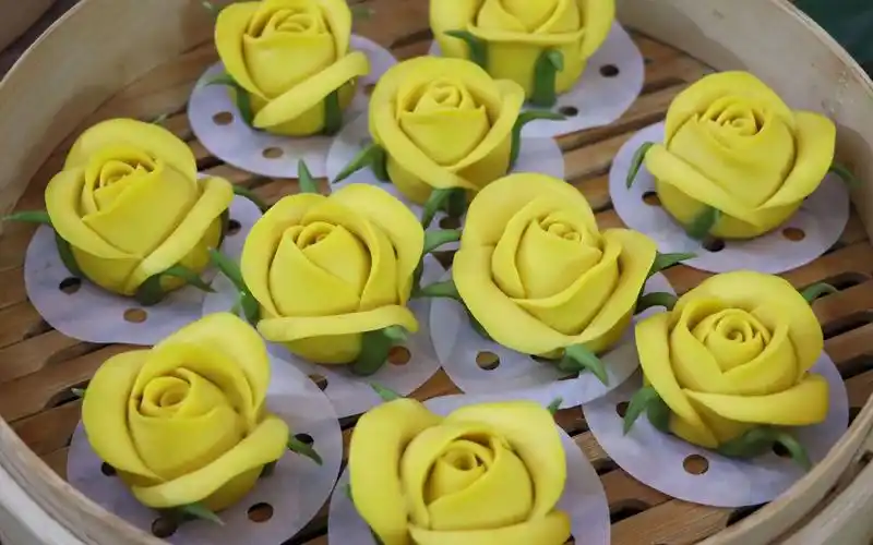 花样面食玫瑰花馒头做法,蓬松香甜制作简单