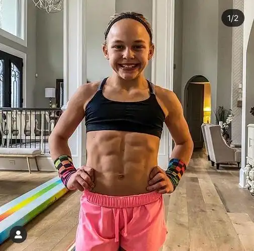 [usa]佐治亚洲的10岁体操女孩【丽萨·布鲁克斯·莫西尔】有八块腹肌