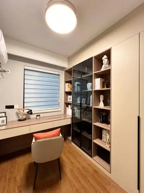 小户型书房书柜书桌做成一体式美观实用
