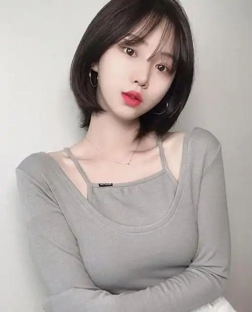 2022梨花烫最新款短发,清爽俏皮梨花烫发型