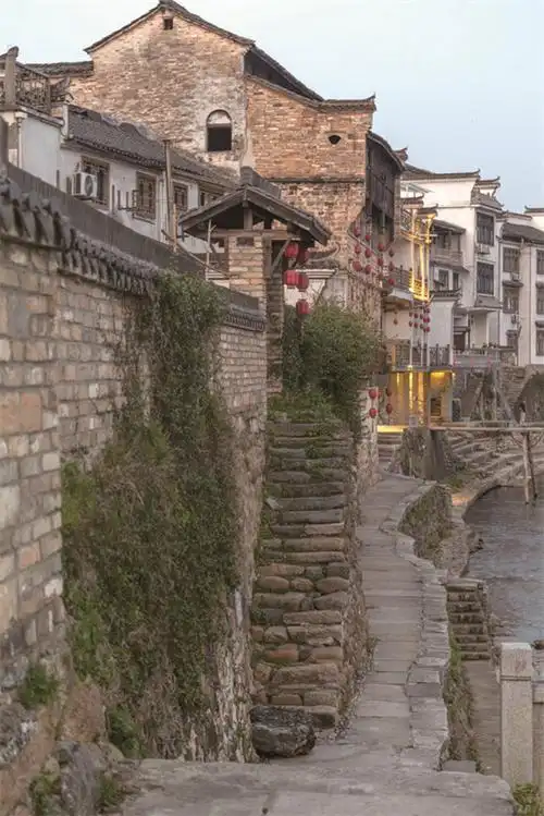 杭州河桥古镇:何仙姑的家乡,你愿意来这里看千亩油菜花盛开吗?-杭州旅