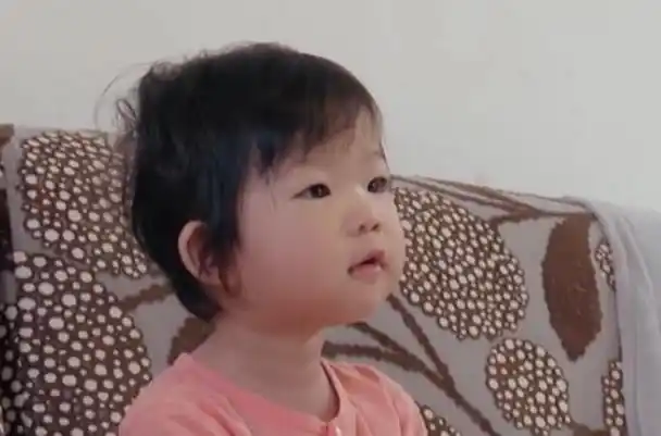 中戏王睿涵资料女朋友正面照曝光王睿涵心儿爸爸是谁单亲吗