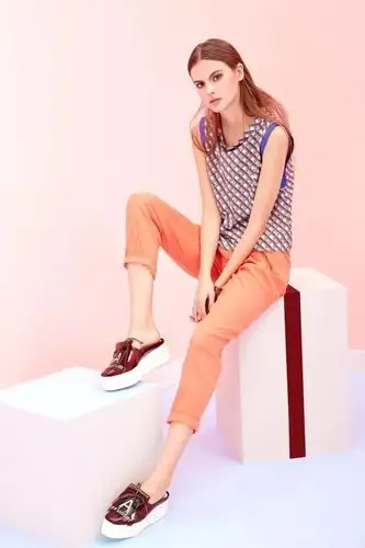 annastar限量版高跟鞋原价1,899元 年中庆特惠价7折