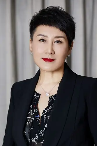 张凯丽《完美关系》霸气来袭 国民妈妈颠覆印象气场全开