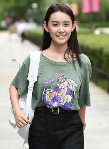 相关专题:你可能感兴趣的文章蒋依依吻戏 蒋依依个人资料[ 查看全部 ]