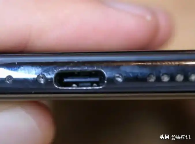 苹果手机怎么充电苹果4s什么充电口