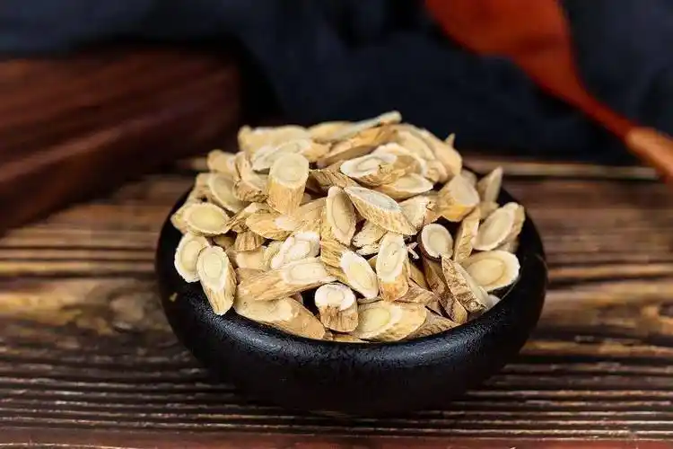 十大抗衰老的中药来了,让你越吃越年轻!_功效_吃法_人参