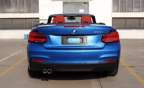 宝马2系敞篷版,售价:27.68万