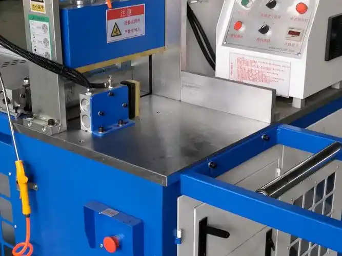 铝型材割料机 自动铝材切割机设备 高效率易操作