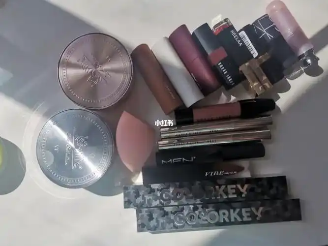 一堆平价口红