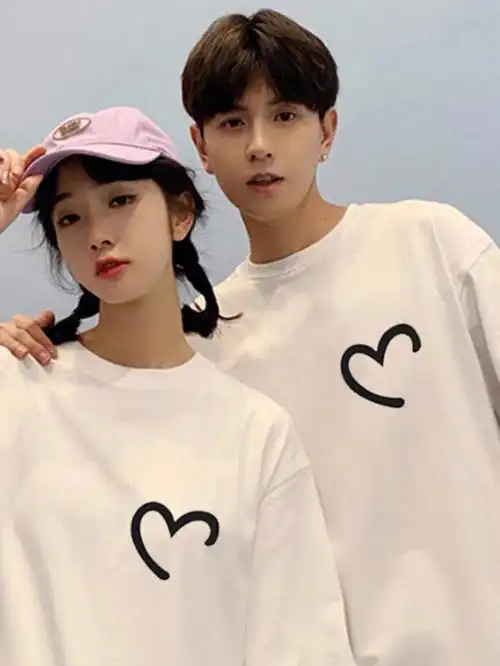 不一样的情侣装嗷