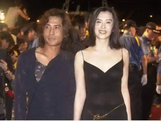 齐秦和方美芳交恶始末,到底谁"坑"了谁?_齐豫_姐姐_朋友