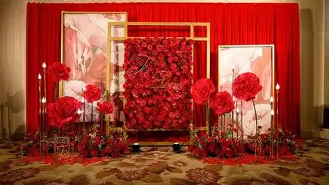 红色婚庆布置实景照片