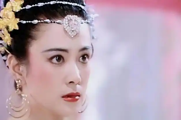 "最美妲己"傅艺伟:两婚两离,52岁锒铛入狱,毁了自己害了儿子|演员