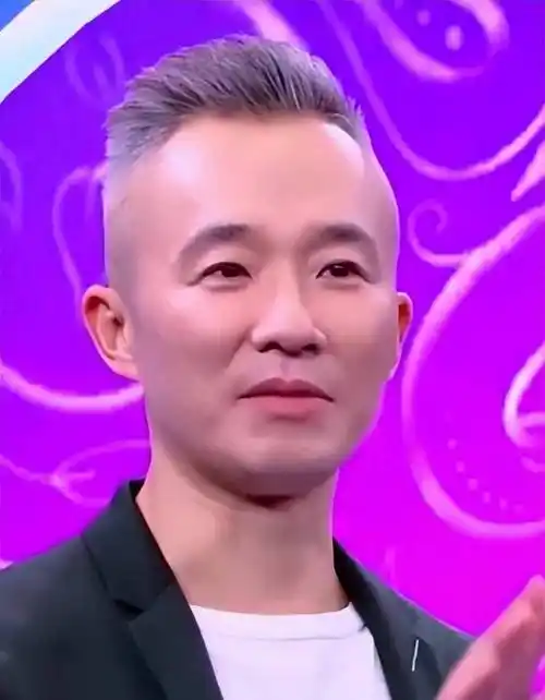 主持人的坎坷,程雷的主持路为何戛然而止?_观众_谣言_网络平台