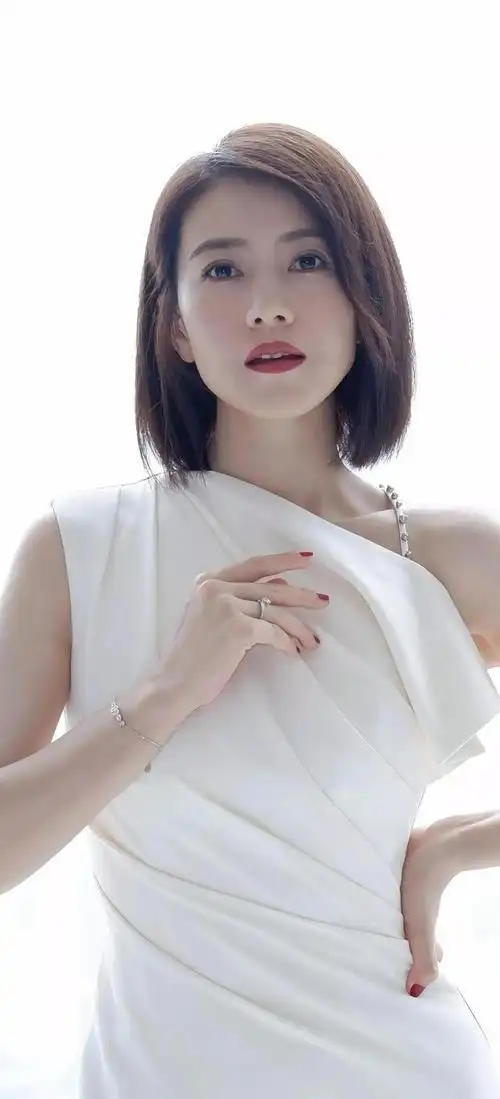 高圆圆性感写真