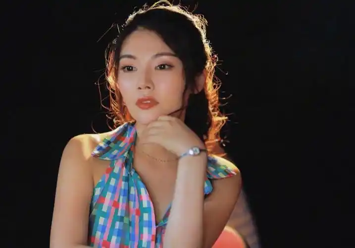 徐冬冬官宣和尹子维复合,男方靠死缠烂打式表白,重获美人芳心_腾讯