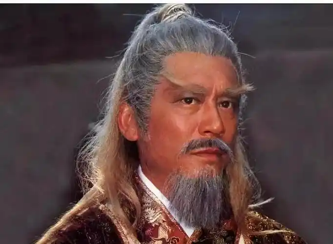 "黄药师"曾江近况曝光!86岁仍坚持吊威亚,头发花白被指敬业