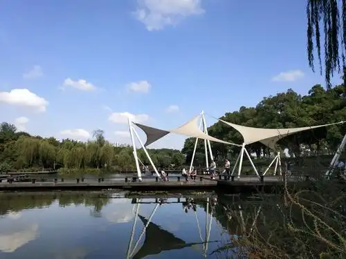 10.5江阴黄山湖公园一游,不错,景色美,天气好.