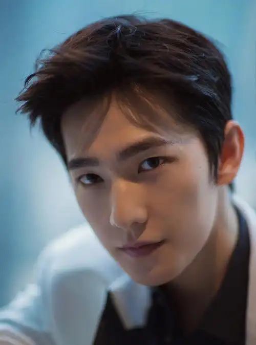 杨洋图片 杨洋西装型男写真图片