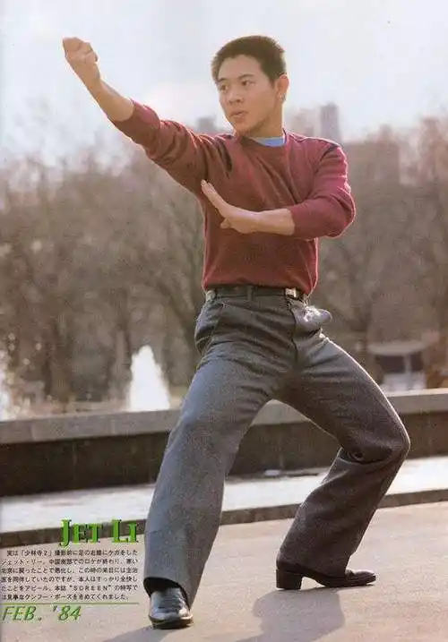 原创李连杰回忆濒临死亡经历甚至大小便都失禁愿花100万买氧气包