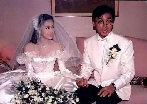 甩脱两个破产富豪欠下25亿情事不断潇洒如旧的她不止是拜金女