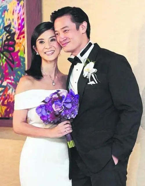 43岁的那一年,杨采妮大龄生下双胞胎,如今的杨采妮接拍的影视作品不多