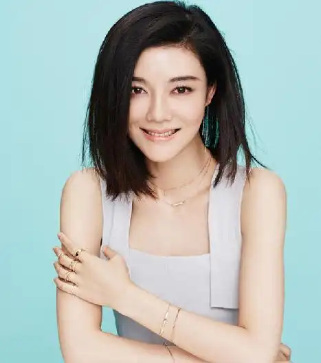 车晓气质女神写真曝光 文艺高冷总相宜