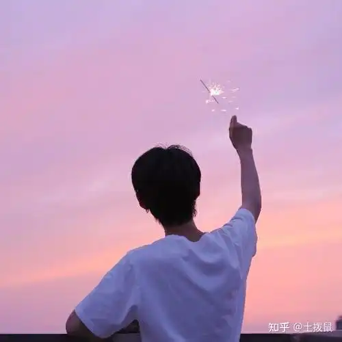 超甜的情侣头像一人一半情侣头像一左一右配对