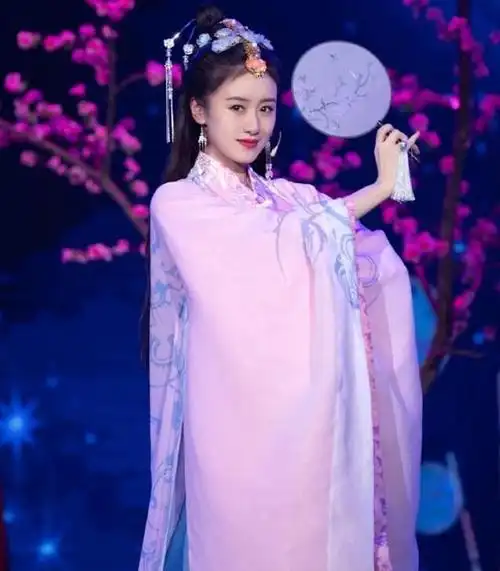 死亡打光下,这才是她的真实颜值|琉璃|袁冰妍|古装_新浪新闻