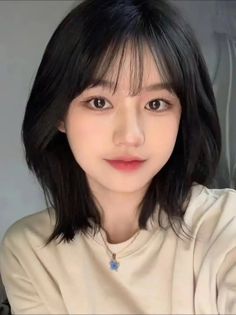 适合方圆脸/大脸女生的减龄层次感锁骨短发.适合方圆脸/大脸女 - 抖音