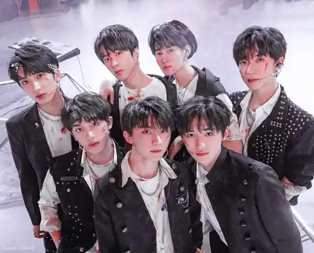 时代少年团 星奔川骛