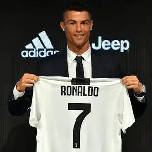 扎吉体育adidas尤文图斯18-19赛季c罗球衣男足球服cf3489 cf3493