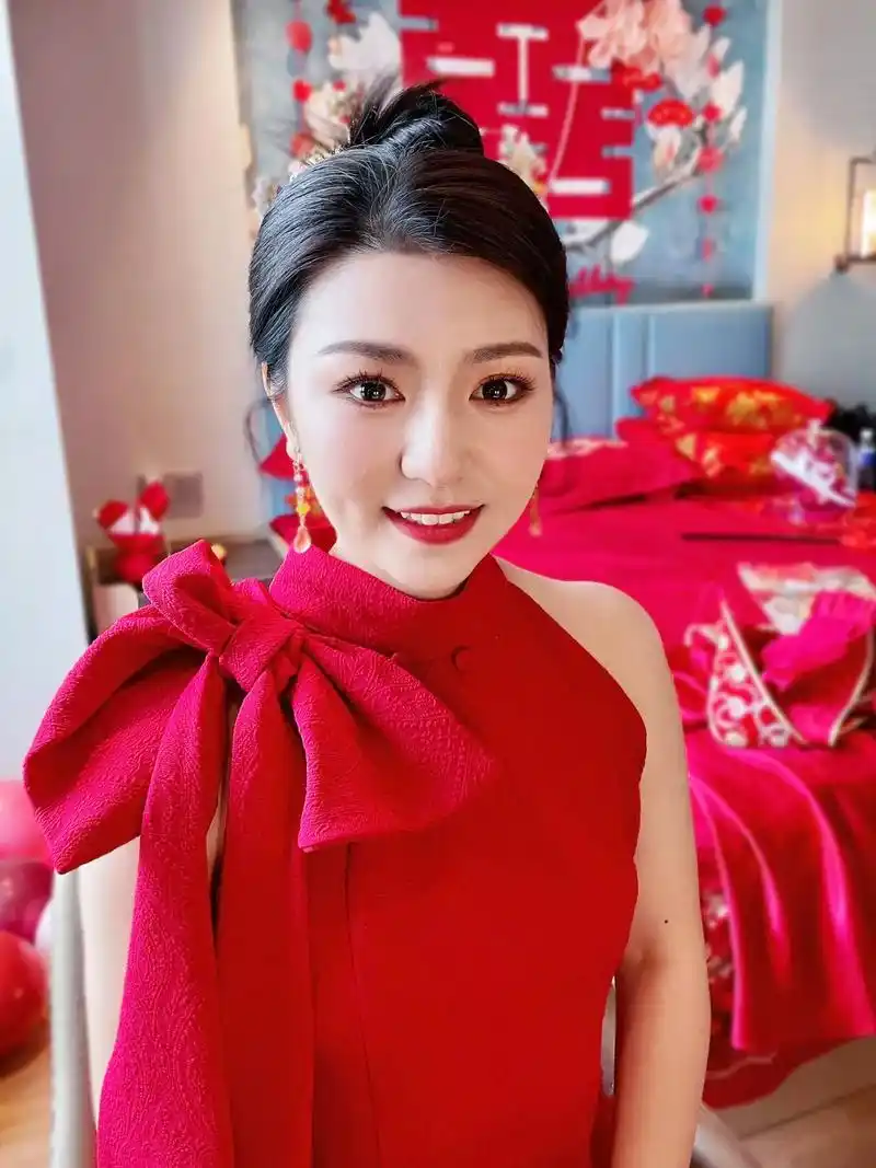 我家新娘最美,不接受反驳.绝美美子新娘!击溃少女心的高级妆容 - 抖音