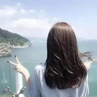 少女背影图片清新头像,高清漂亮好看的小个子女生背影头像图片