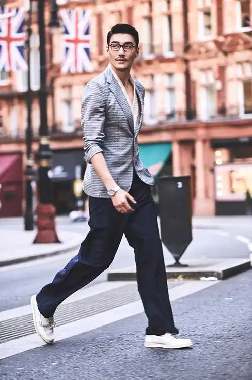 51岁胡兵倒下了,晒病近照年过半百未结婚,惹网友担心_体育_留言_什么