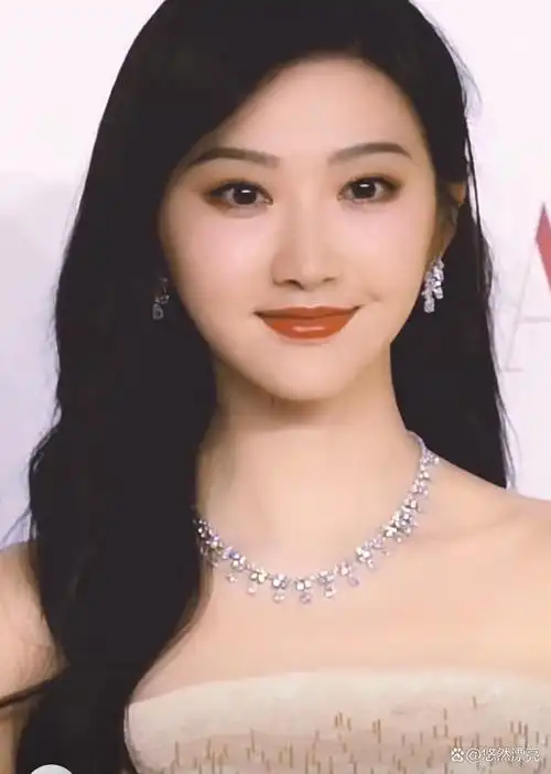 景甜,温室里的花朵