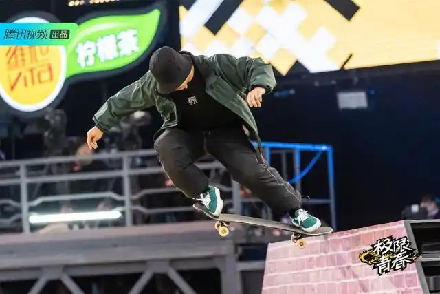 《极限青春》开"虐"领队 王珞丹告白板圈大pro 王一博遭程潇吐槽