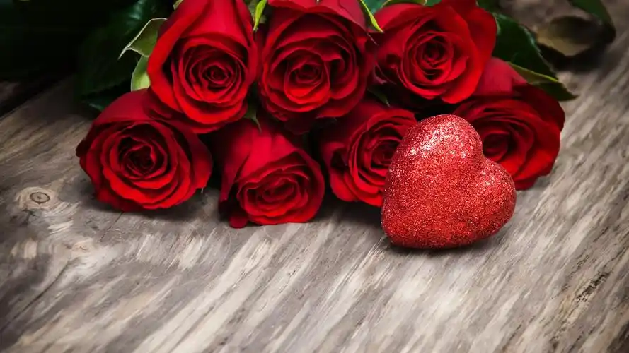 壁纸 红玫瑰,爱的心,闪耀,浪漫