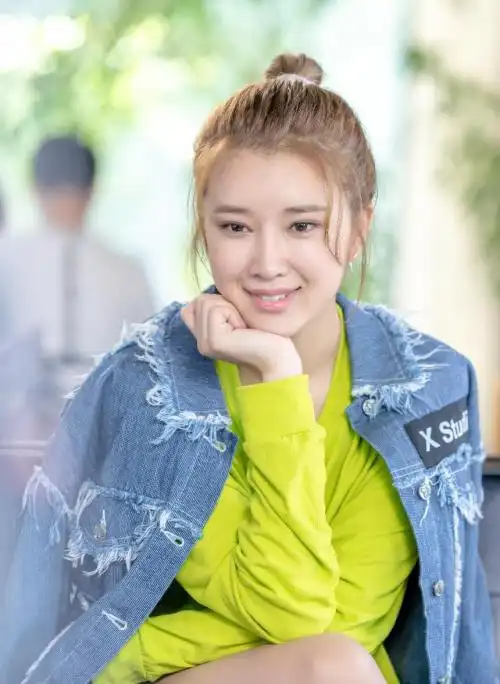 《匆匆的青春》收官,解锁宝藏女演员-奚望