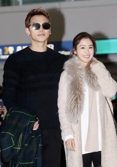 金泰希宣布二胎预产期在9月 与老公rain三年抱俩