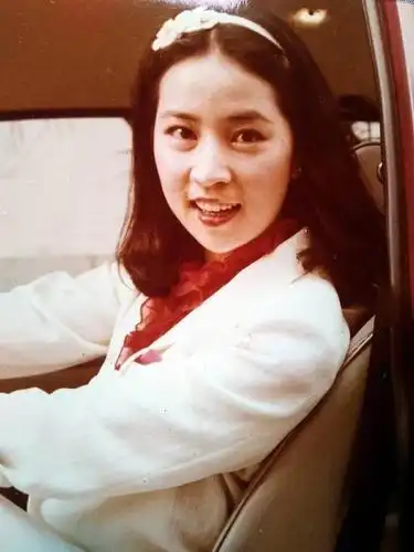 一代美人林凤娇,最大幸运是嫁给成龙,最大不幸也是嫁给成龙