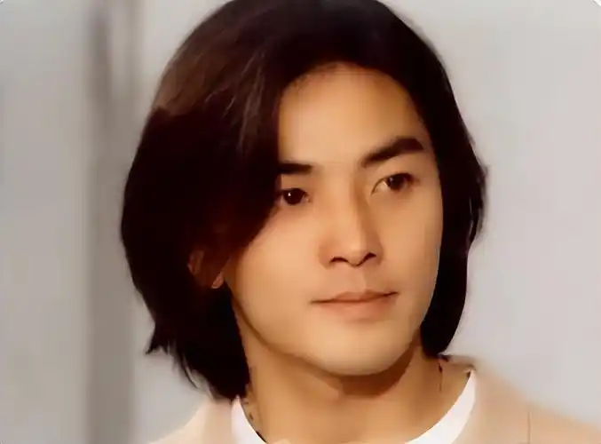 香港男明星(香港男明星名字和图片)-骁龙网