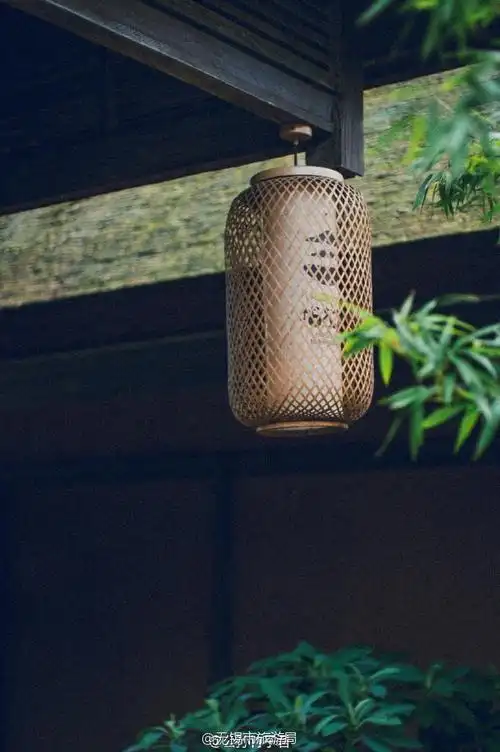 禅意无锡# 静闻只手喧嚣,渐弄笙箫寂寞, .