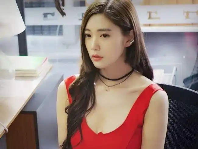 油腻男钱的"软色情"电影|克拉拉|大红包|李克龙|电影|剧照_网易订阅