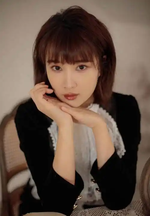 原创演员刘之冰明星继女出嫁那天泪洒婚礼现场她就是我亲女儿